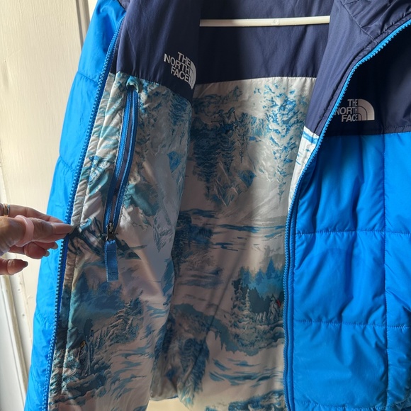 The North Face Reversible Unisex Jacket – Youth 12/14 Estimate Size S/M - Picture 8 of 16